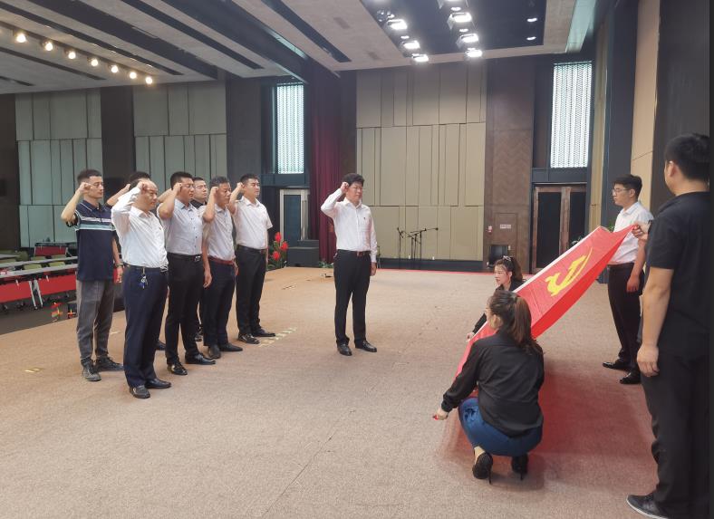 辰坤.jpg 辰坤.jpg