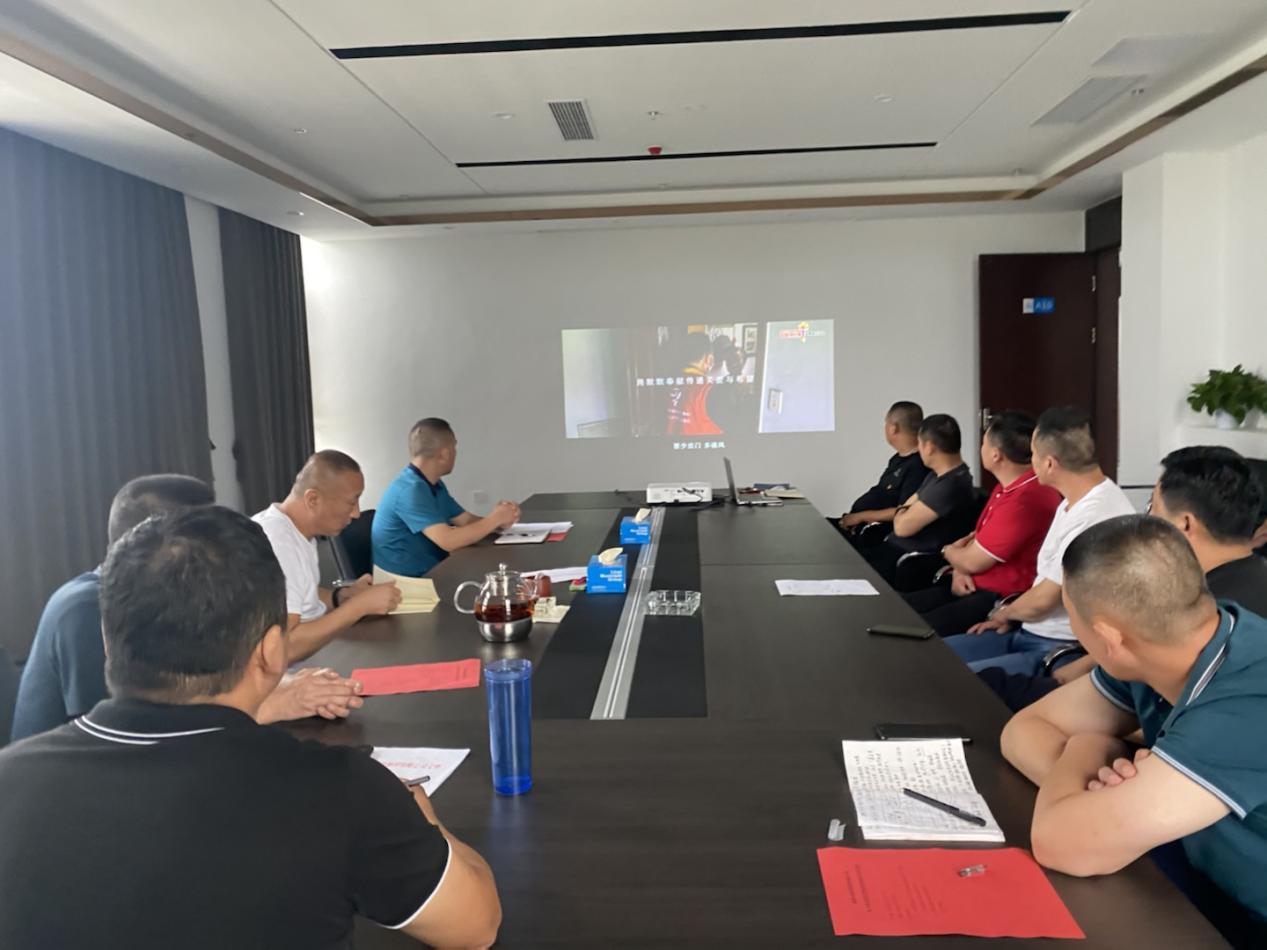 机械2.jpg 机械2.jpg