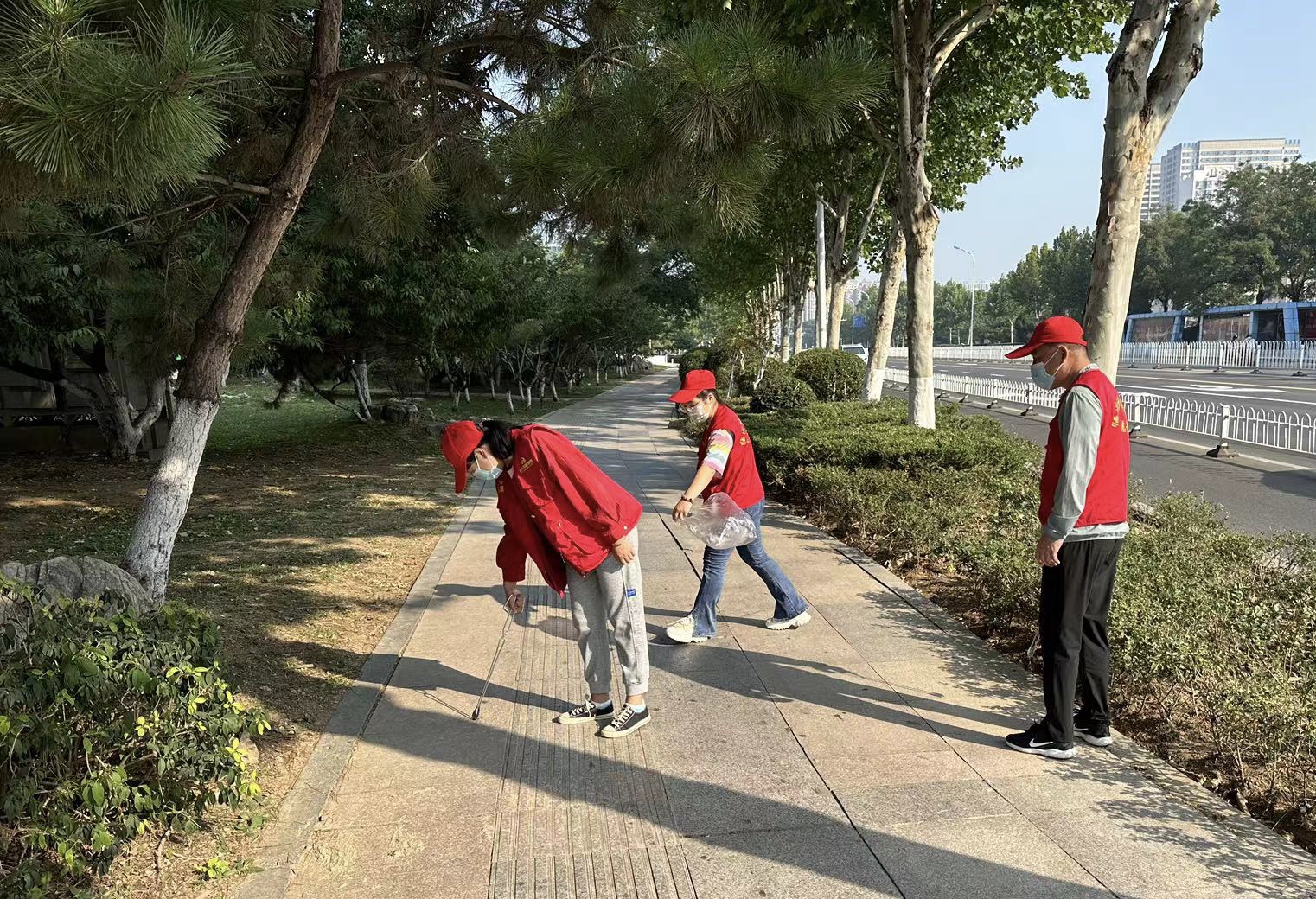 九月 (1).JPG 九月 (1).JPG